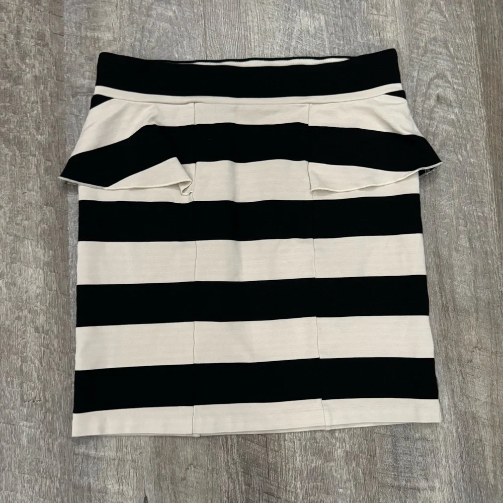 Kensie Peplum Stripe Mini Skirt Sz L